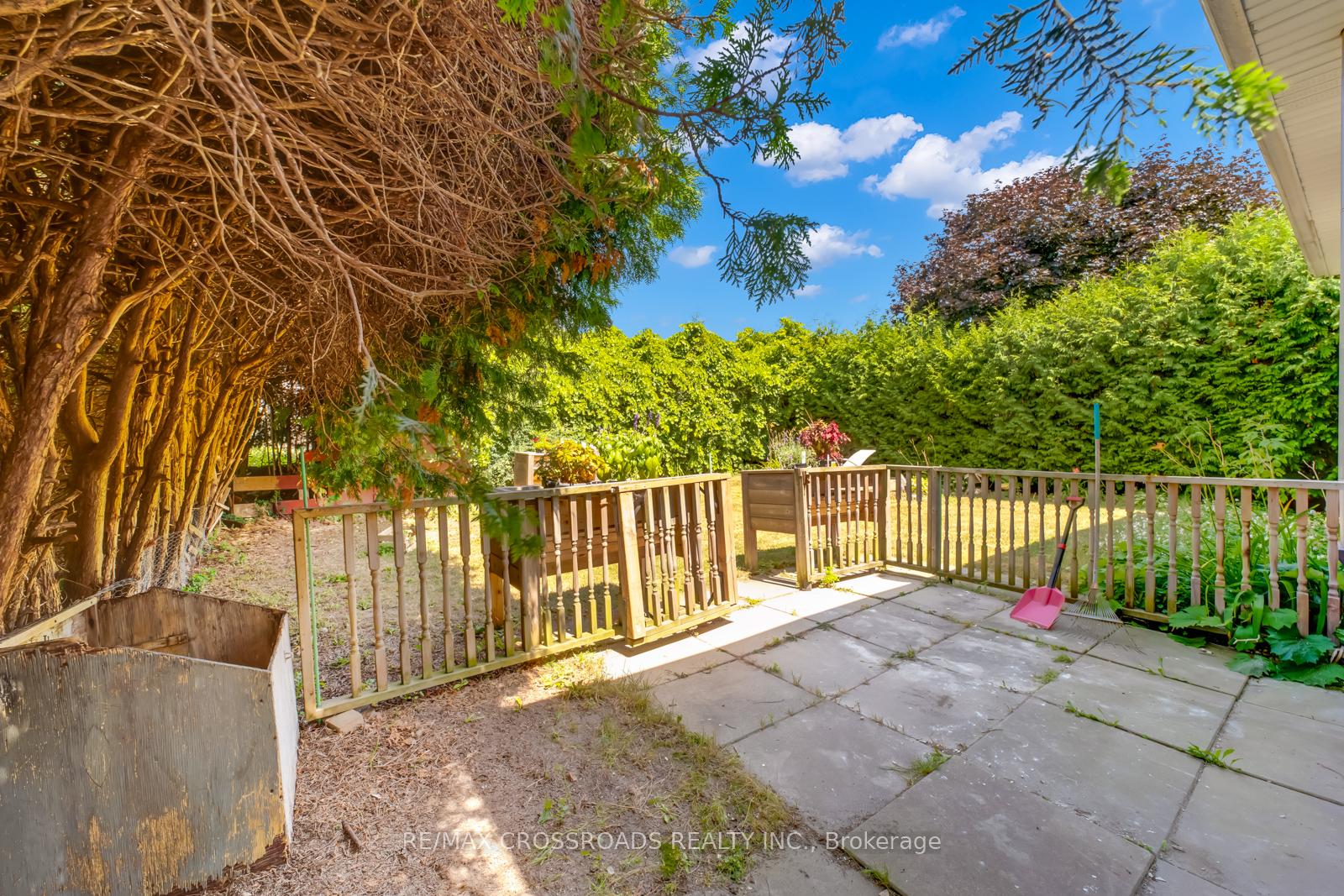 Photo 32 of 20 Deerpark Crescent, Clarington, Bowmanville — HOMEH