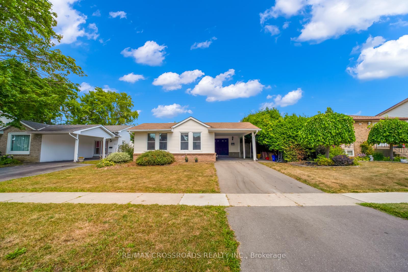 Photo 35 of 20 Deerpark Crescent, Clarington, Bowmanville — HOMEH