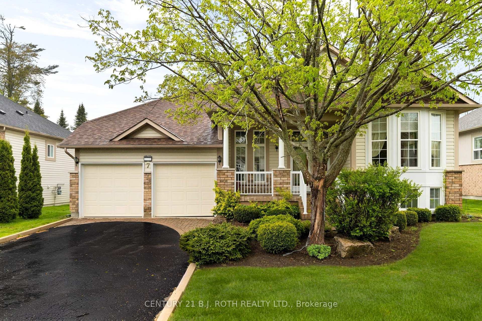 Front of 7 Trailwood Place