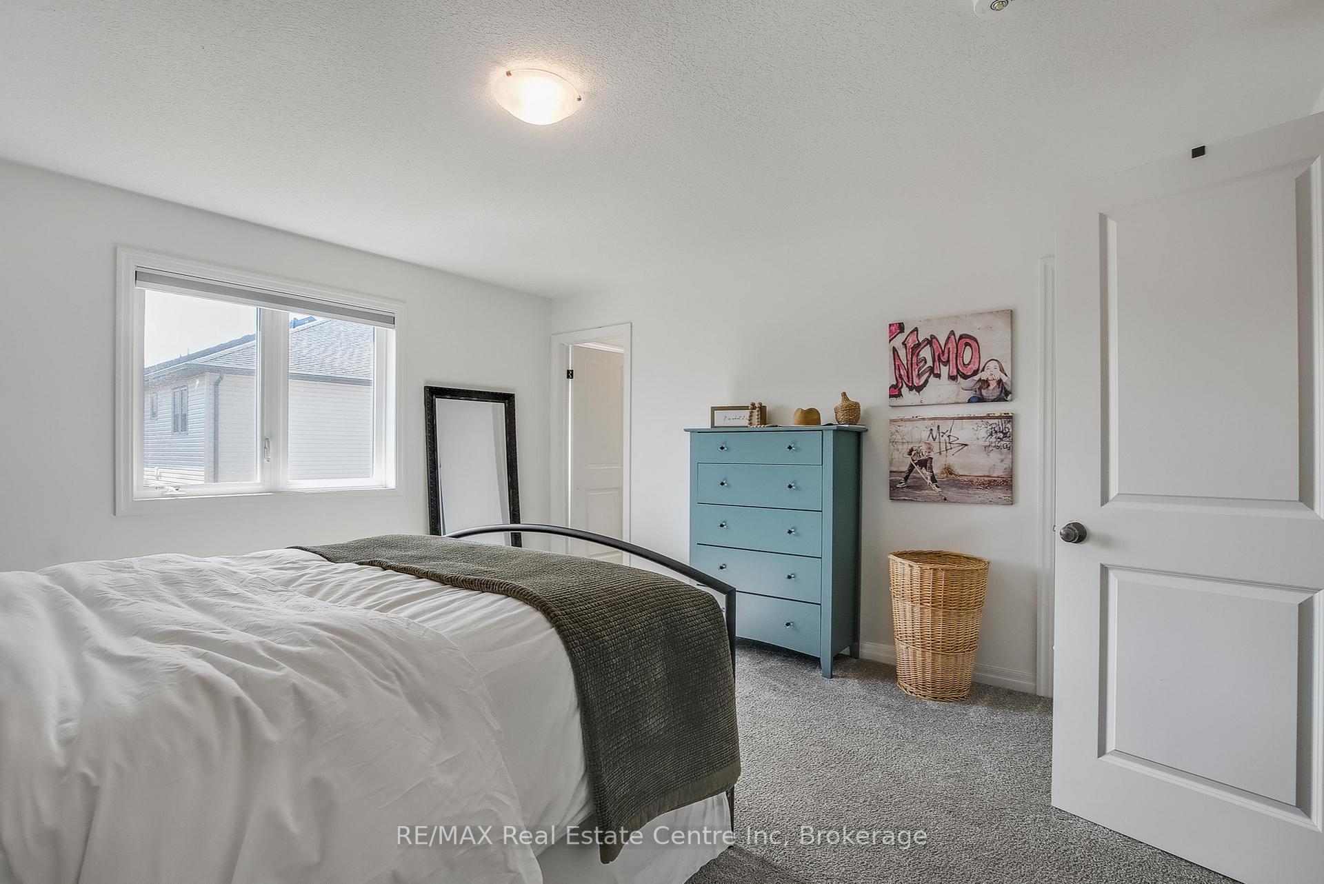 Photo 17 of 14 Kay Crescent, Guelph, Pineridge/Westminster Woods — HOMEH