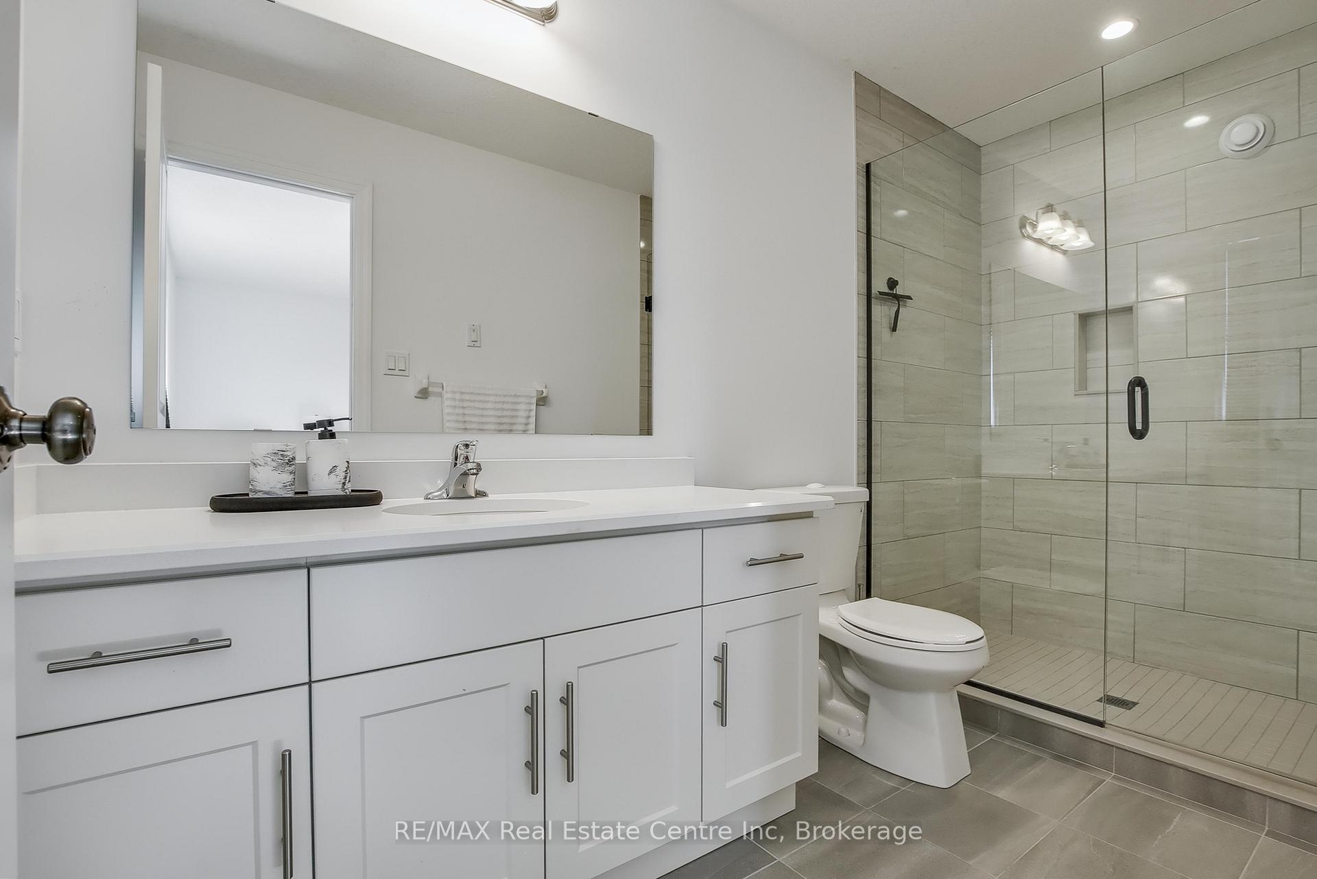 Photo 20 of 14 Kay Crescent, Guelph, Pineridge/Westminster Woods — HOMEH