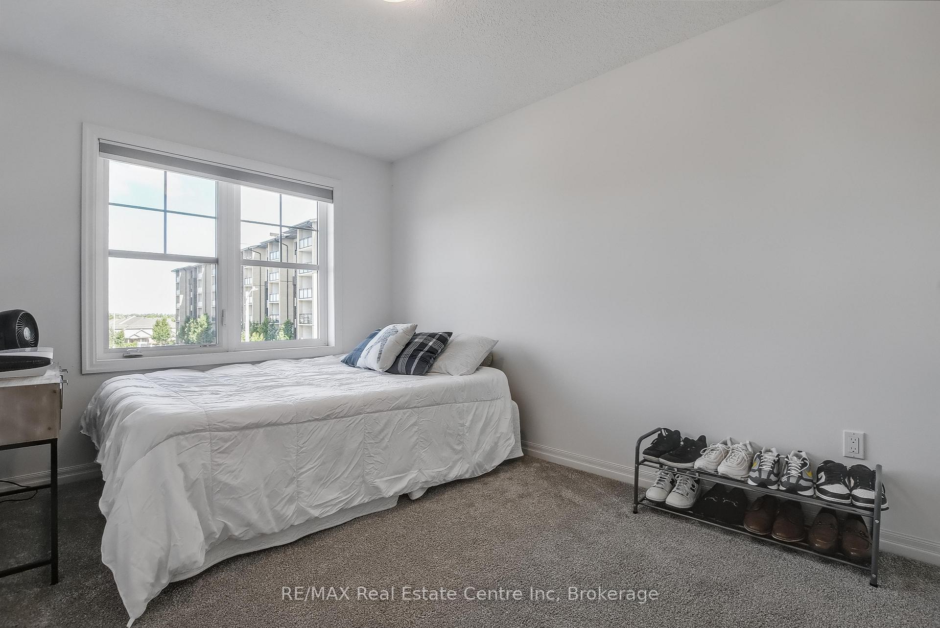 Photo 24 of 14 Kay Crescent, Guelph, Pineridge/Westminster Woods — HOMEH