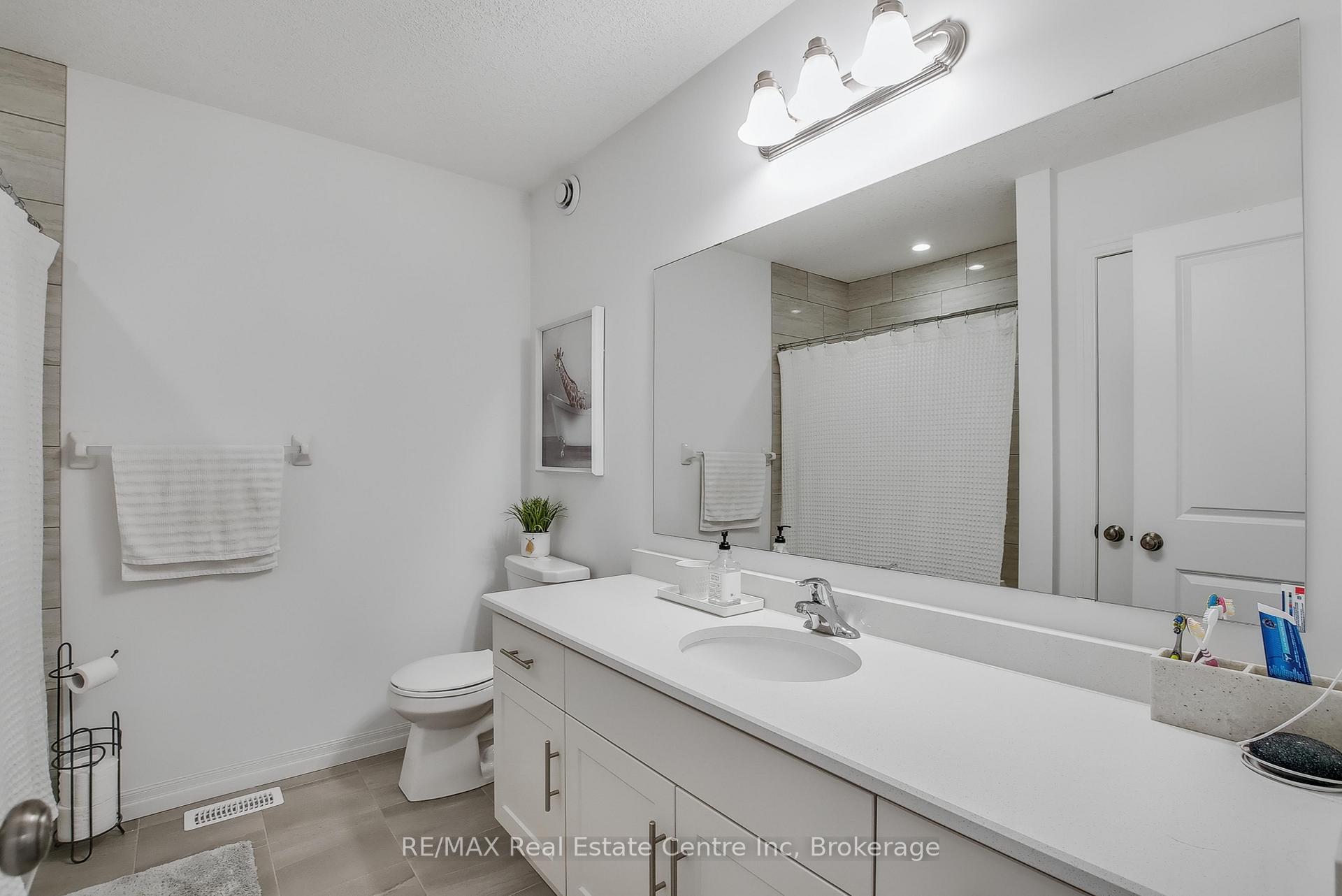 Photo 25 of 14 Kay Crescent, Guelph, Pineridge/Westminster Woods — HOMEH