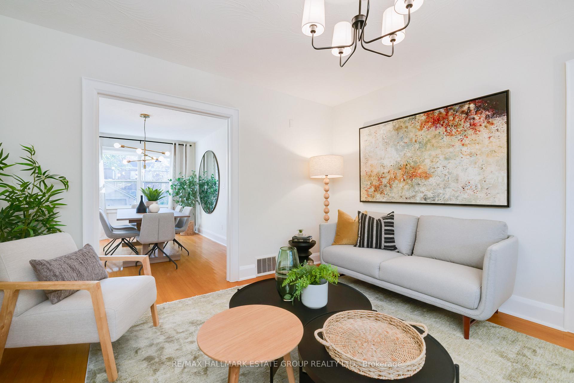Photo 3 of 61 Springdale Boulevard, Toronto, Danforth Village-East York — HOMEH
