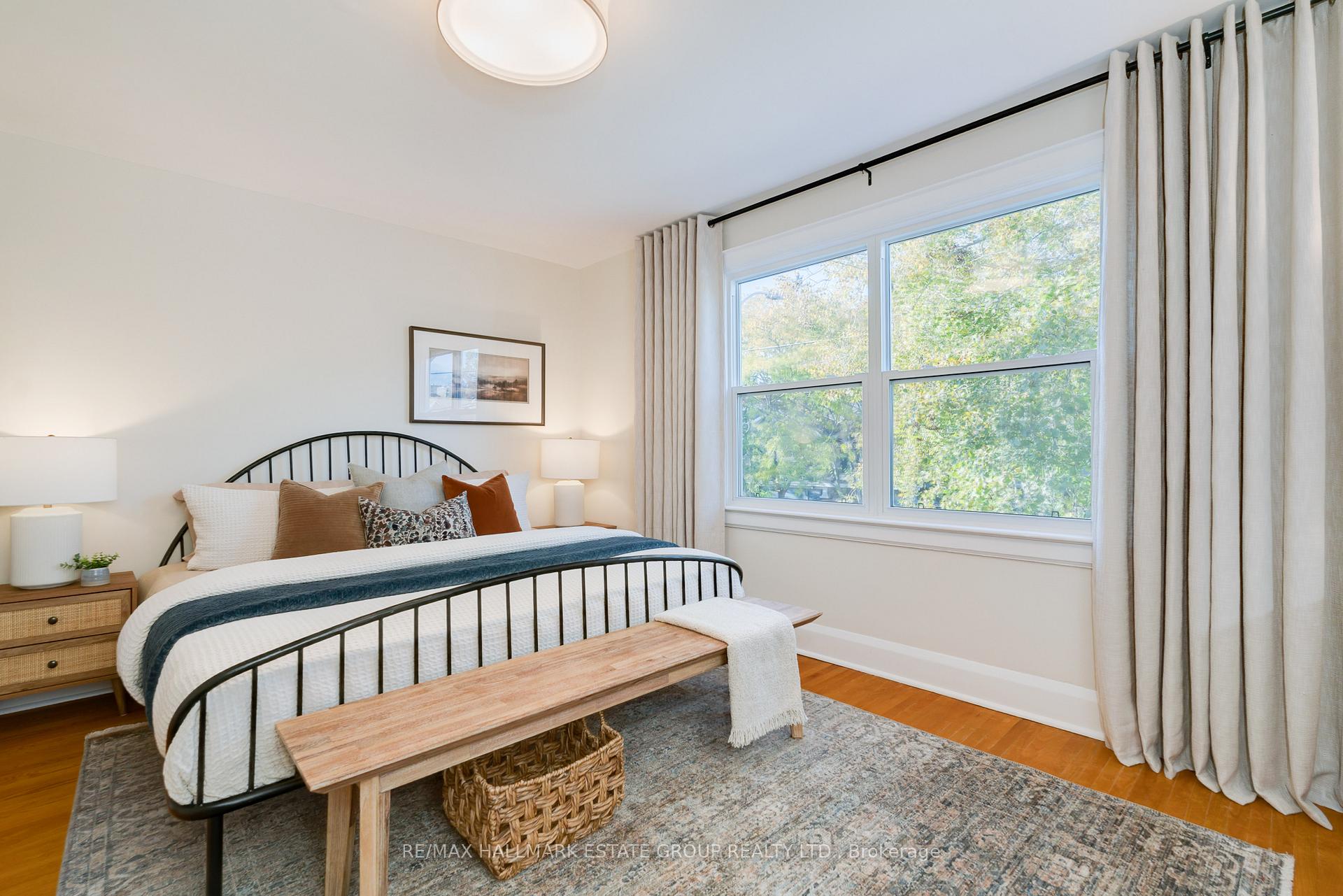 Photo 12 of 61 Springdale Boulevard, Toronto, Danforth Village-East York — HOMEH