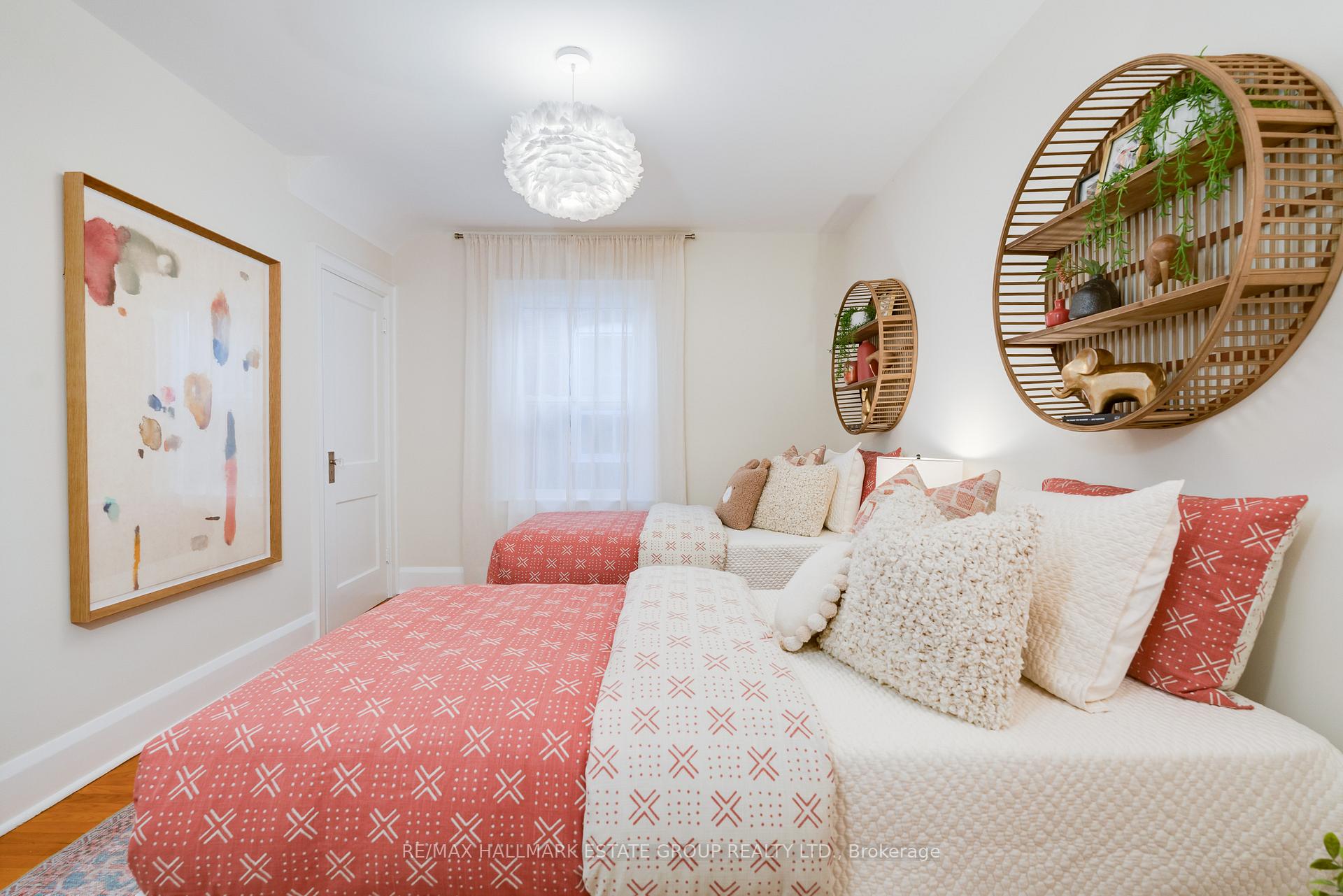 Photo 19 of 61 Springdale Boulevard, Toronto, Danforth Village-East York — HOMEH