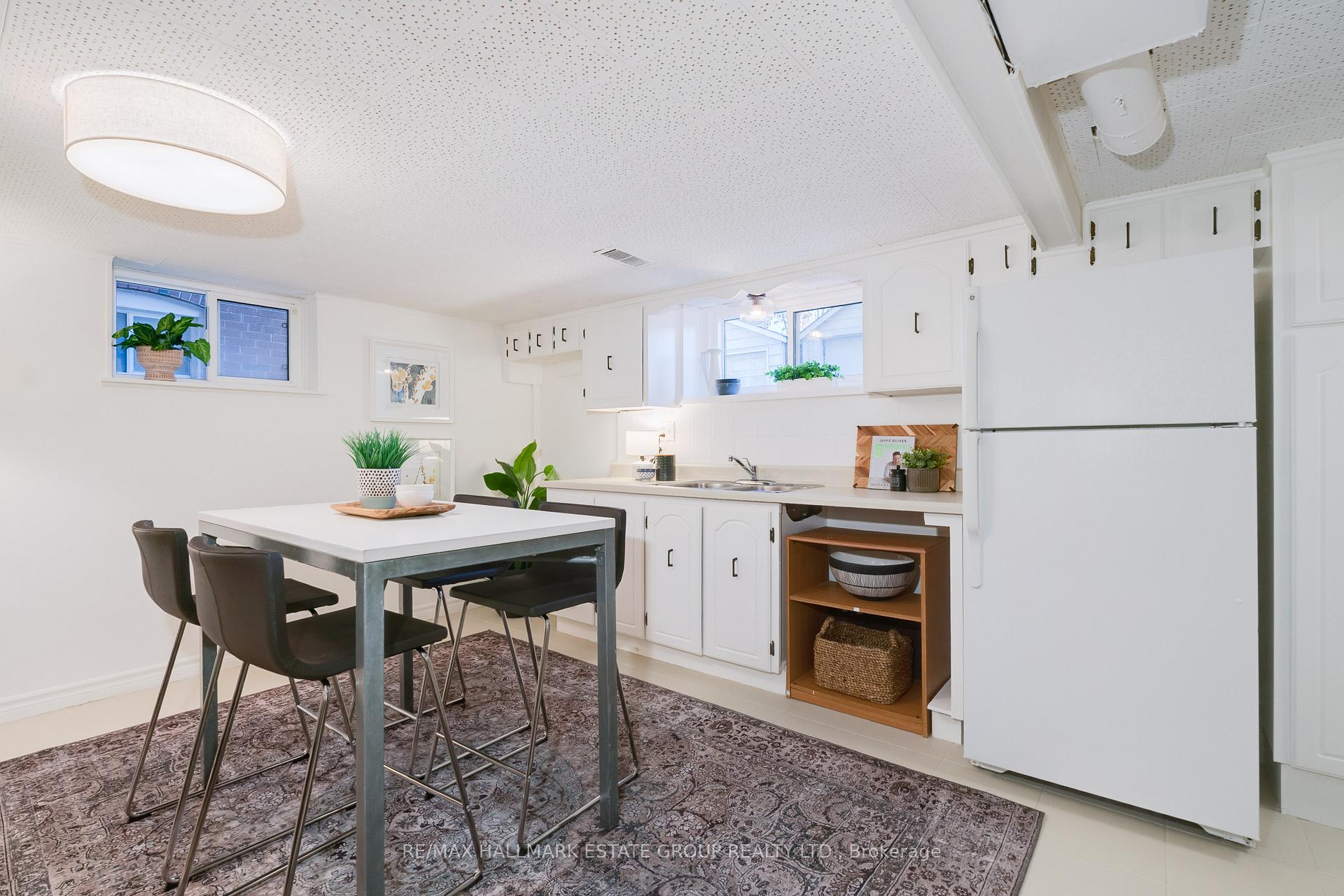 Photo 20 of 61 Springdale Boulevard, Toronto, Danforth Village-East York — HOMEH