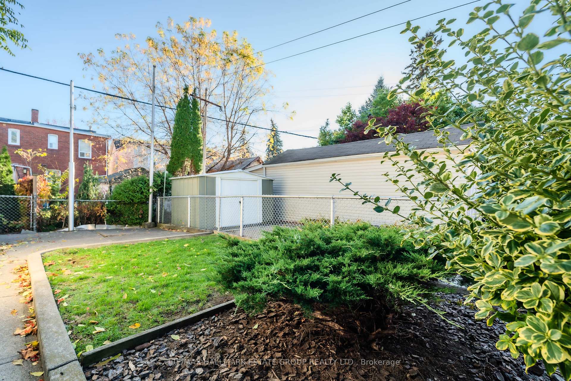 Photo 38 of 61 Springdale Boulevard, Toronto, Danforth Village-East York — HOMEH
