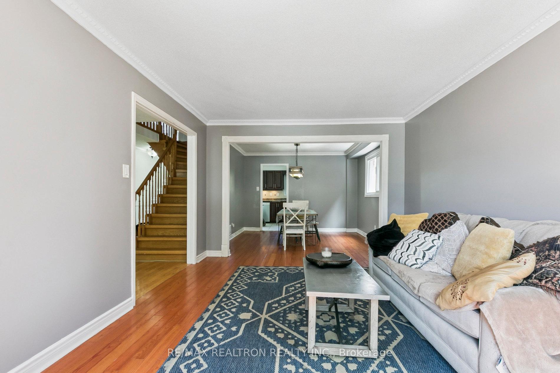 Photo 31 of 582 Strouds Lane, Pickering, Amberlea — HOMEH