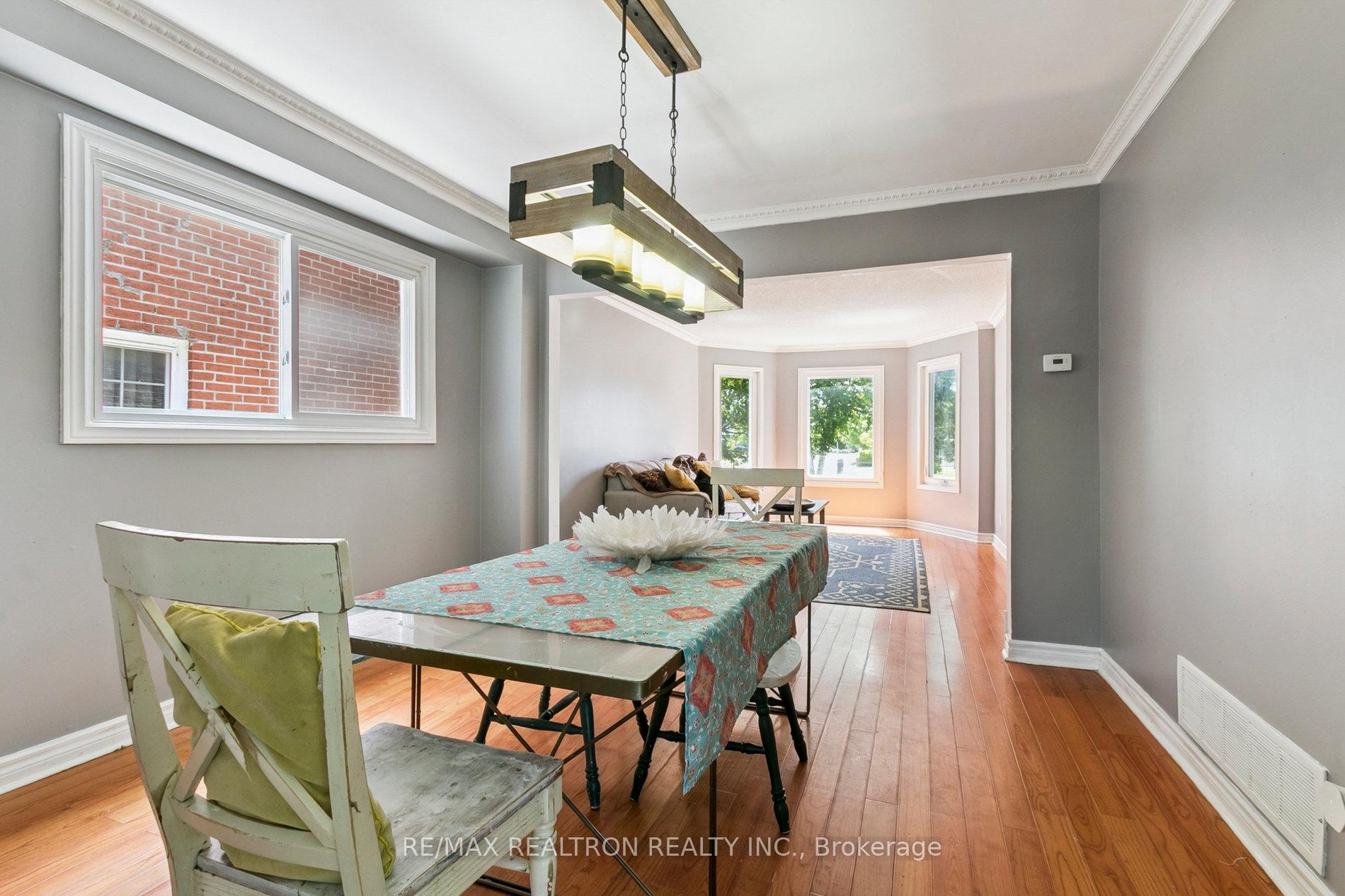 Photo 7 of 582 Strouds Lane, Pickering, Amberlea — HOMEH