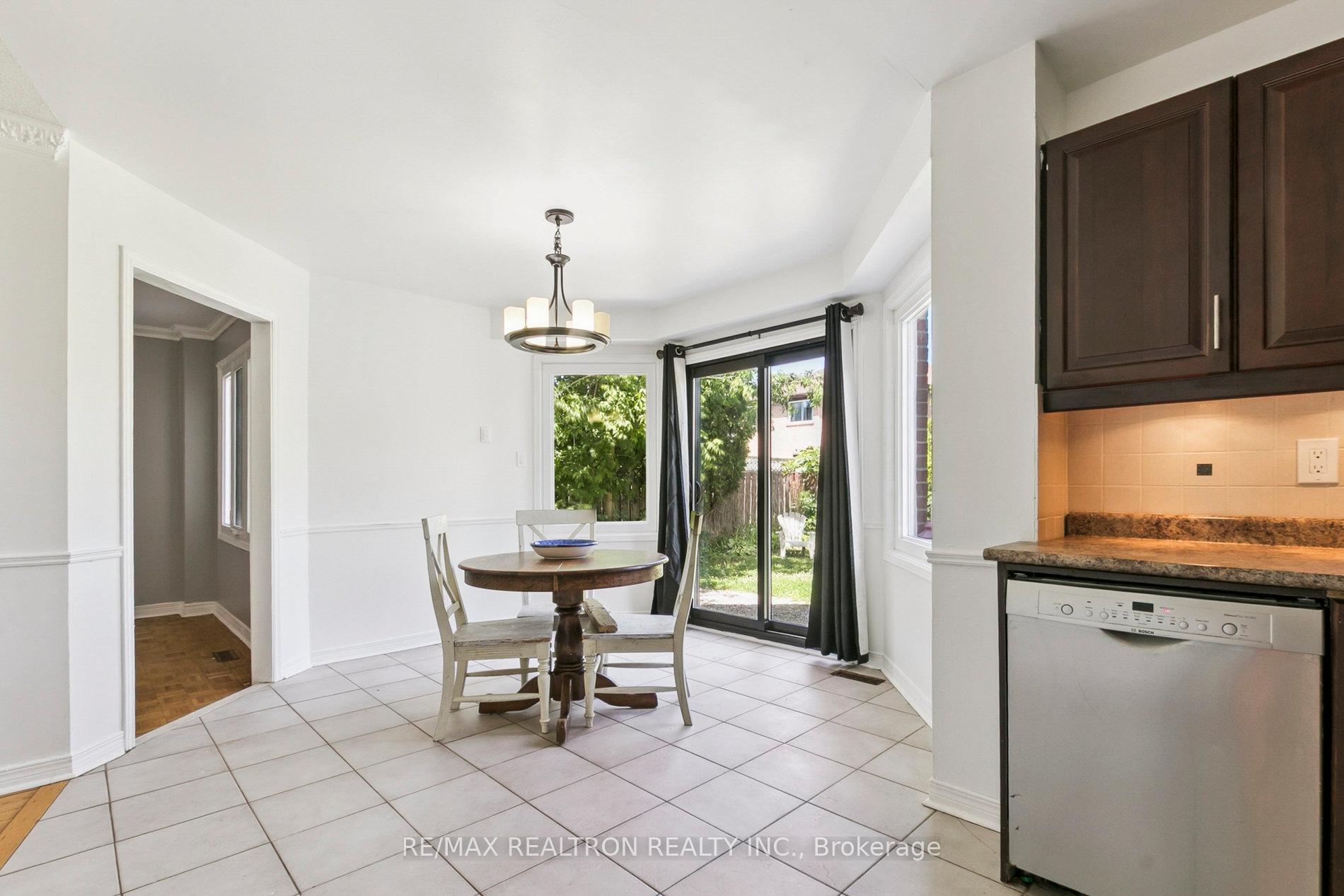 Photo 21 of 582 Strouds Lane, Pickering, Amberlea — HOMEH