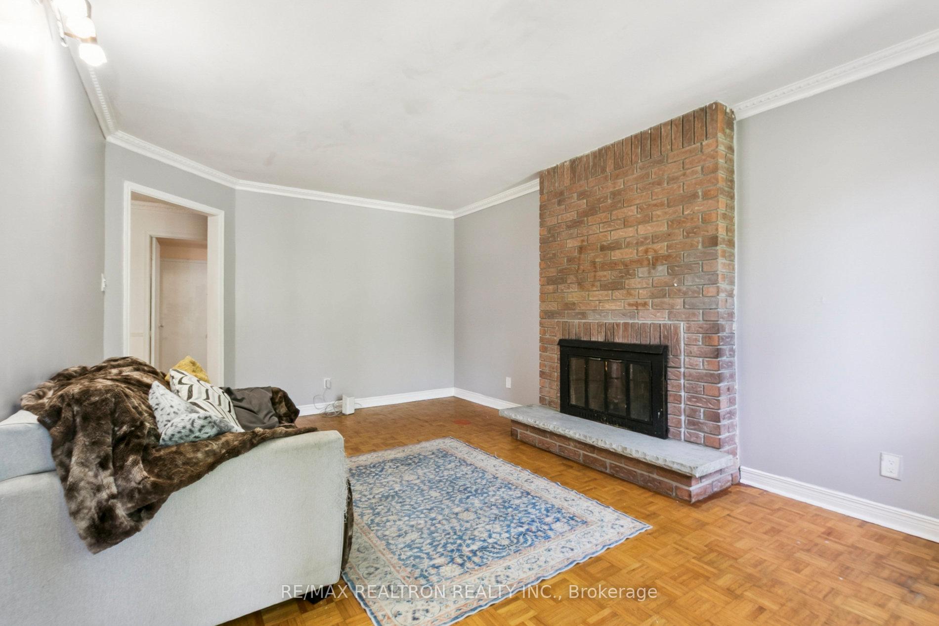 Photo 32 of 582 Strouds Lane, Pickering, Amberlea — HOMEH