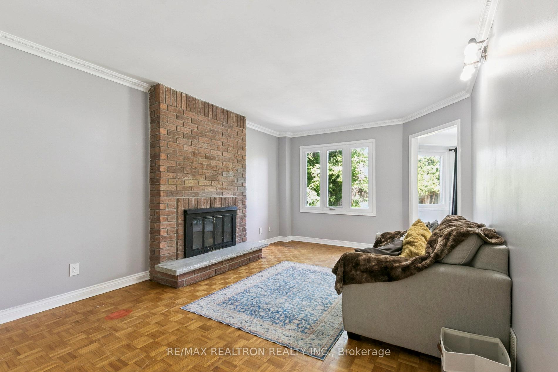 Photo 25 of 582 Strouds Lane, Pickering, Amberlea — HOMEH