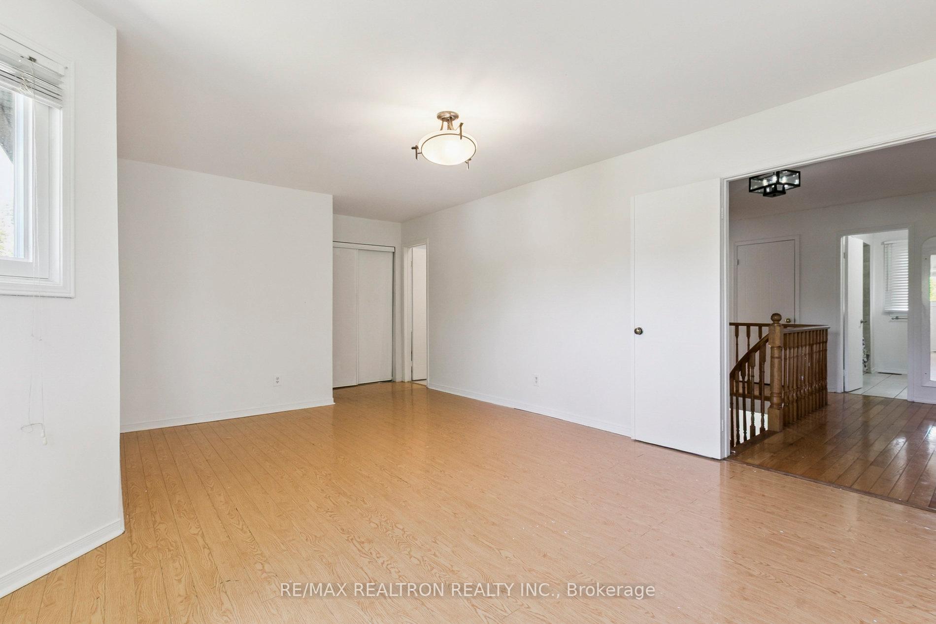 Photo 22 of 582 Strouds Lane, Pickering, Amberlea — HOMEH