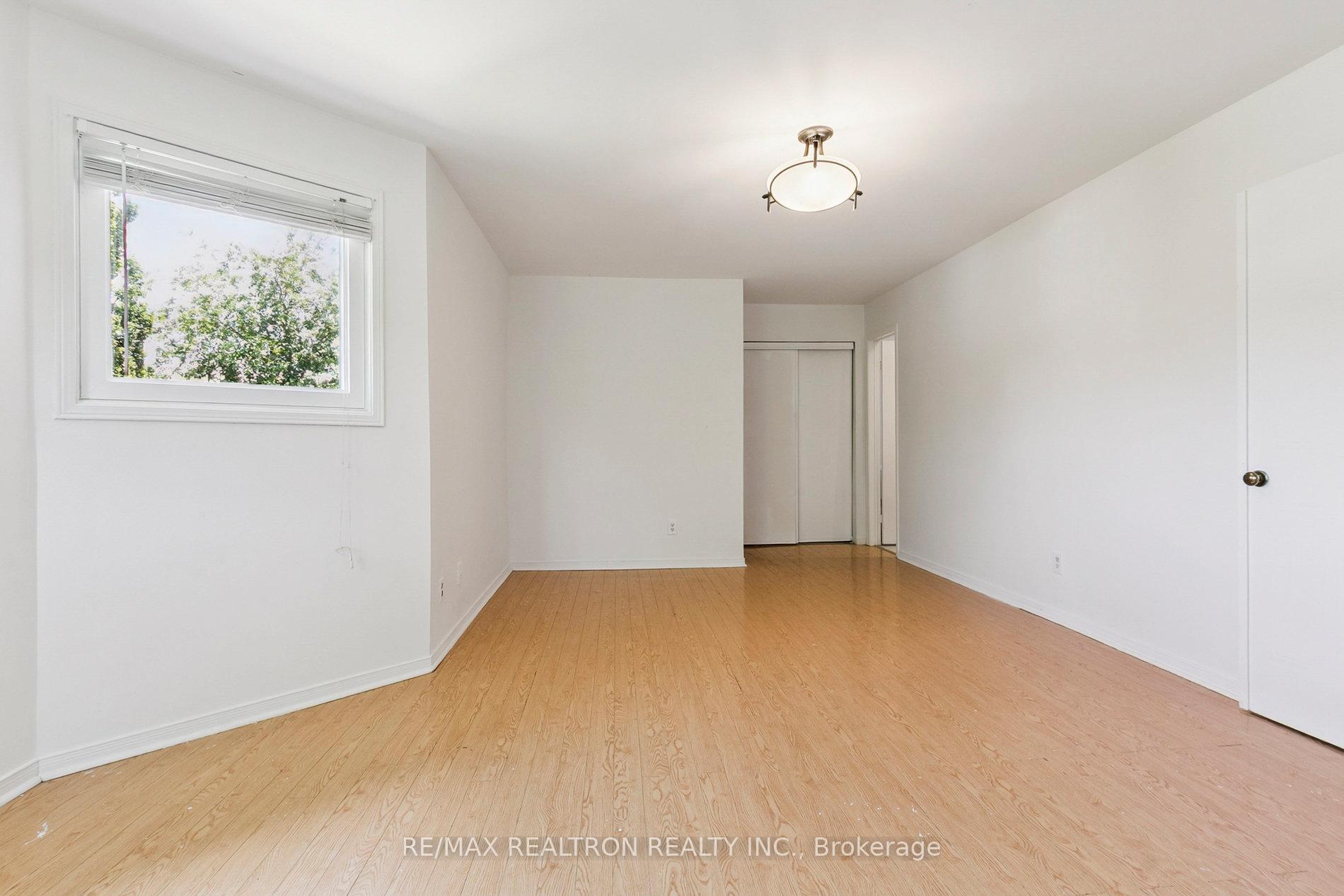 Photo 36 of 582 Strouds Lane, Pickering, Amberlea — HOMEH