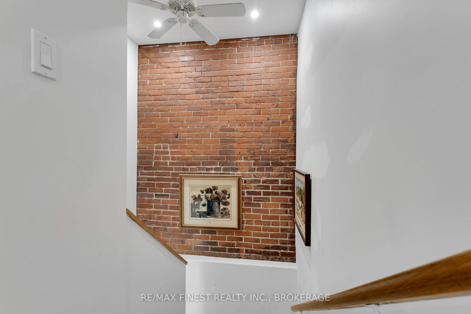 Photo 32 of 34 Main Street, Kingston, East of Sir John A. Blvd — HOMEH