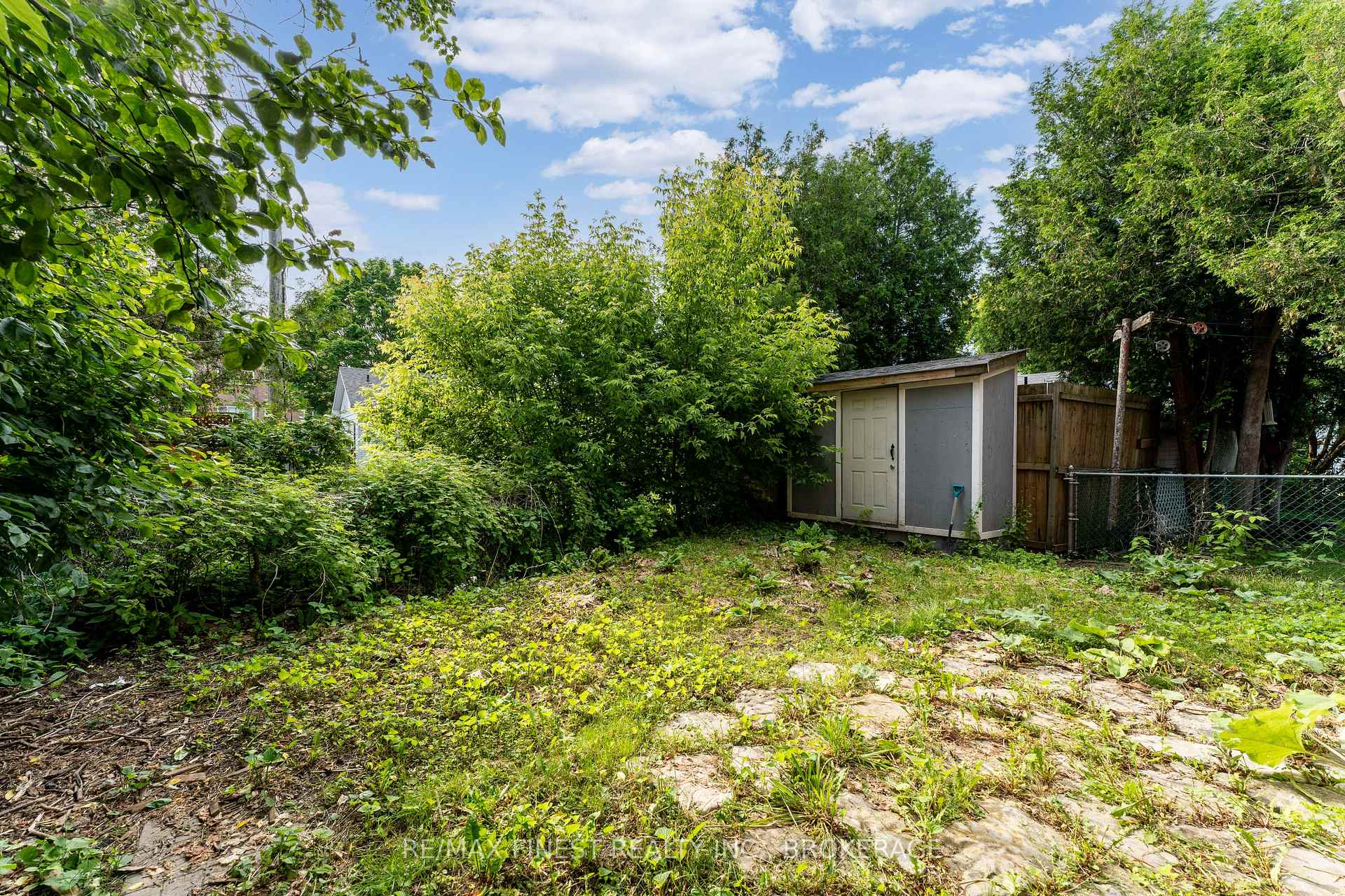 Photo 34 of 34 Main Street, Kingston, East of Sir John A. Blvd — HOMEH