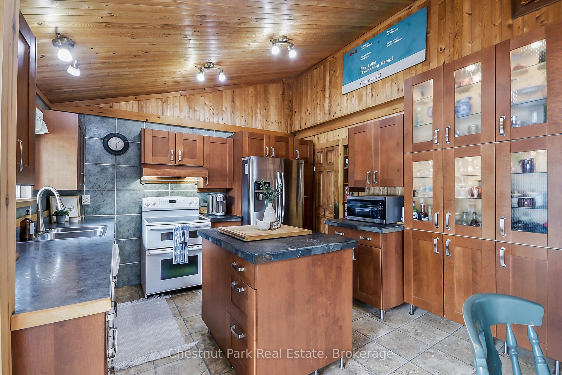 Photo 33 of 501 North Bay Lake Road, Perry, Emsdale — HOMEH