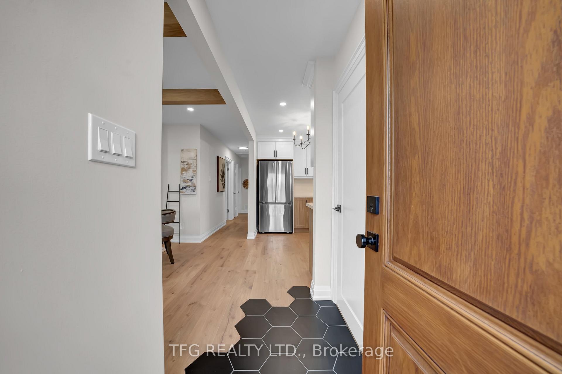 Photo 29 of 571 Stevenson Road N, Oshawa, McLaughlin — HOMEH