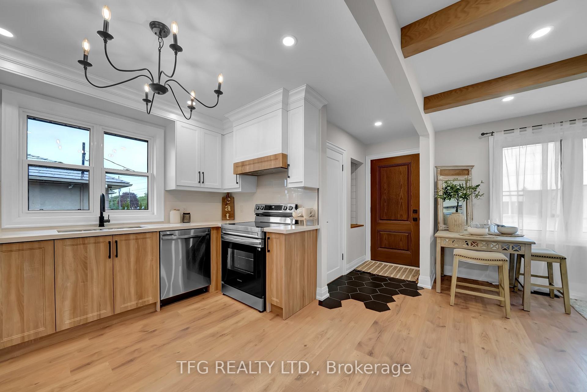 Photo 22 of 571 Stevenson Road N, Oshawa, McLaughlin — HOMEH