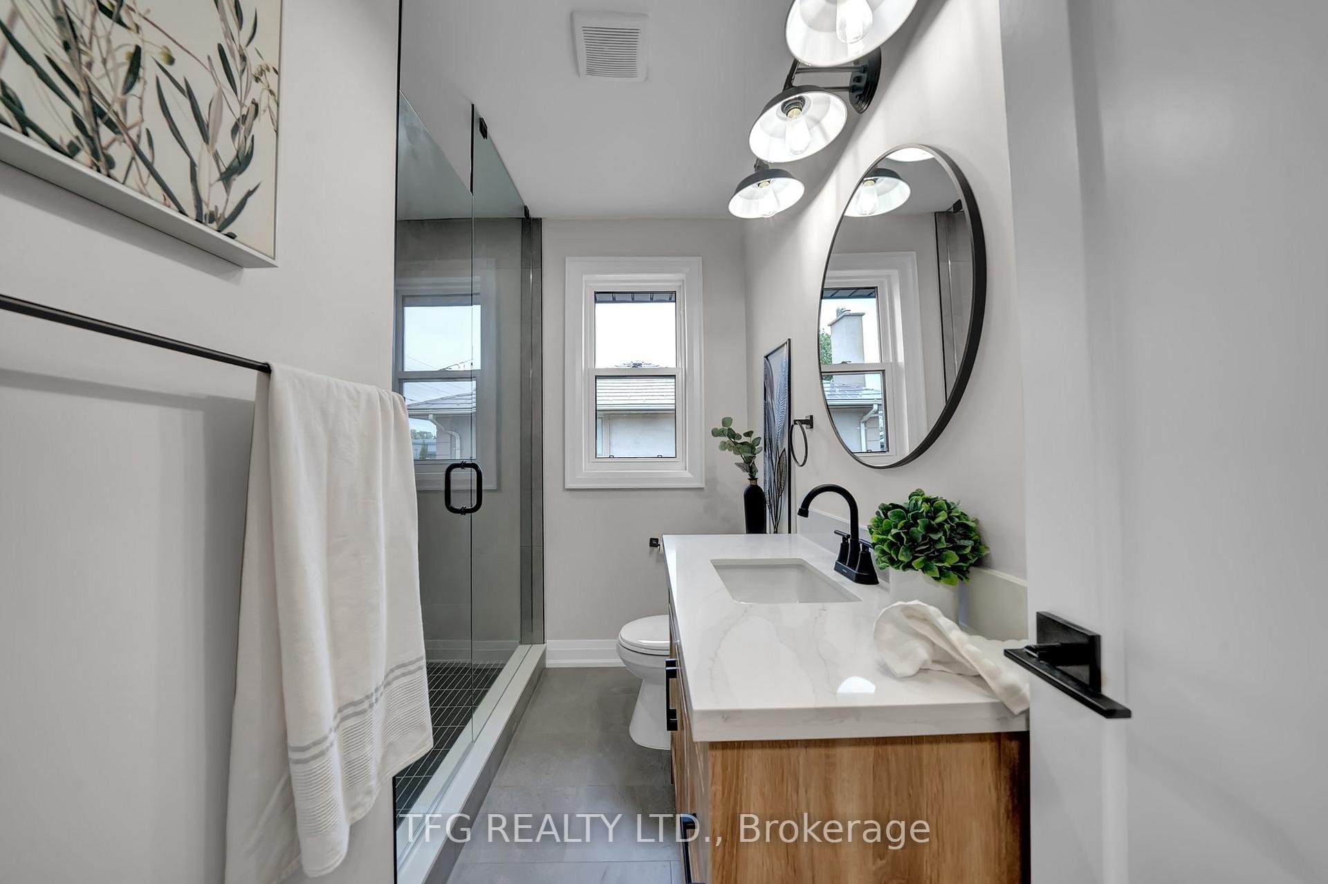 Photo 20 of 571 Stevenson Road N, Oshawa, McLaughlin — HOMEH