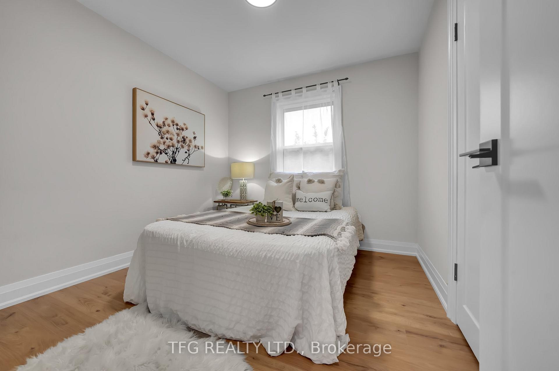 Photo 10 of 571 Stevenson Road N, Oshawa, McLaughlin — HOMEH