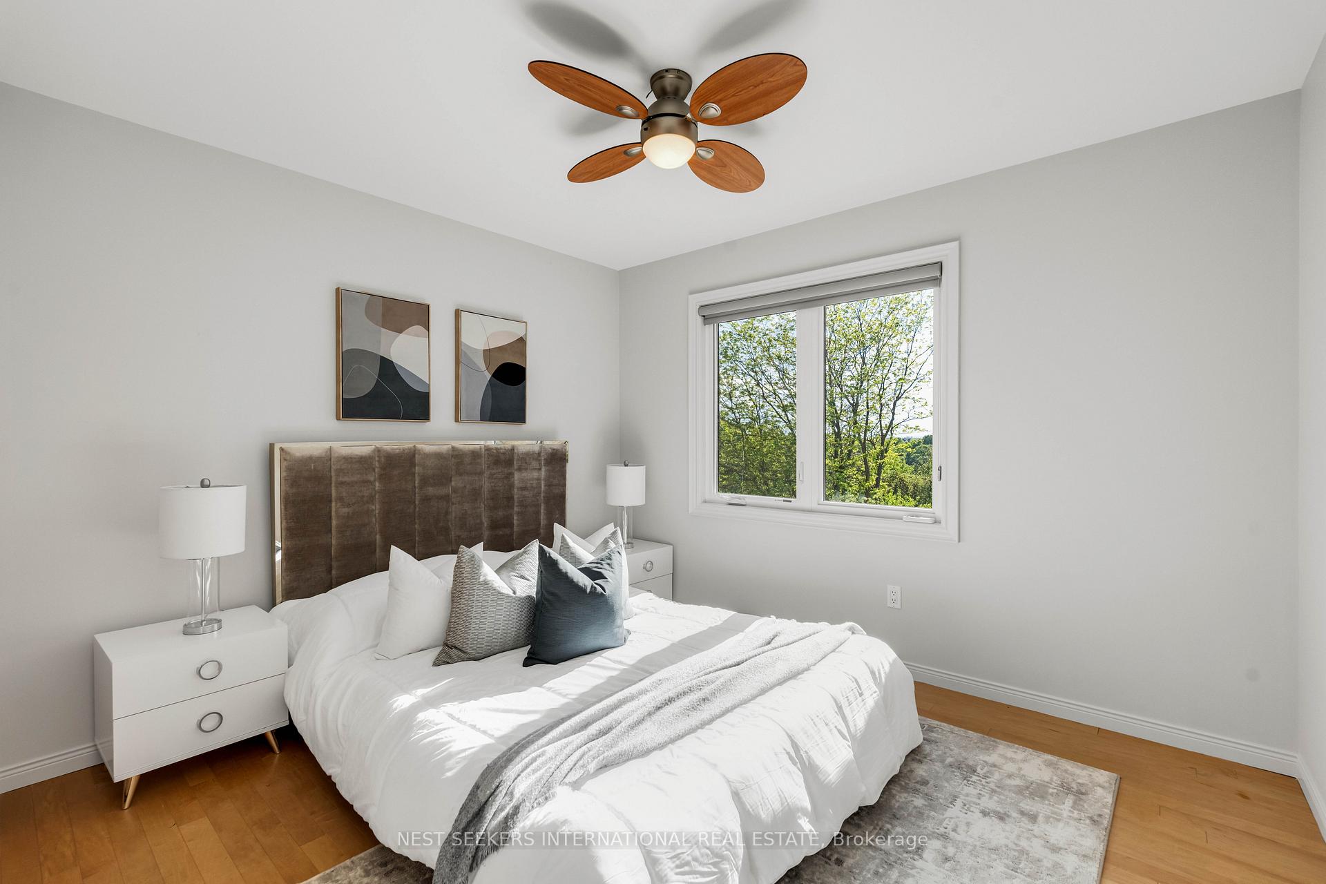Photo 12 of 310 Westridge Drive, Vaughan, Kleinburg — HOMEH