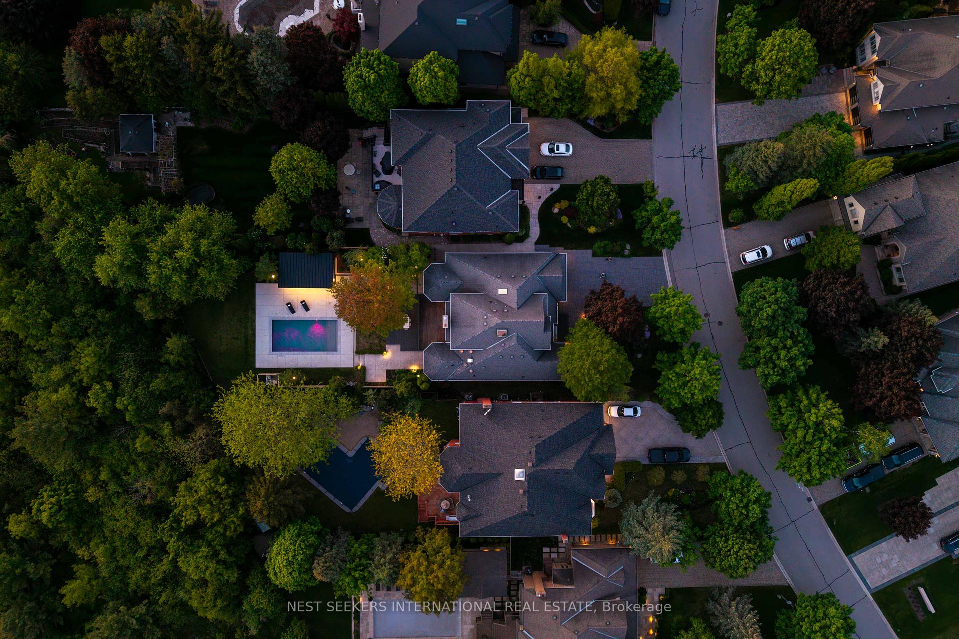 Photo 14 of 310 Westridge Drive, Vaughan, Kleinburg — HOMEH