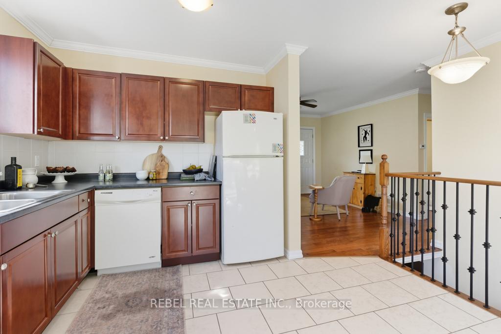 Photo 3 of 765 Rowena Street, Oshawa, Lakeview — HOMEH