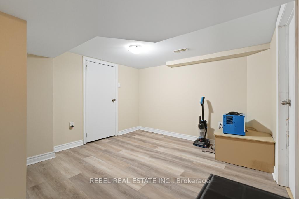 Photo 19 of 765 Rowena Street, Oshawa, Lakeview — HOMEH