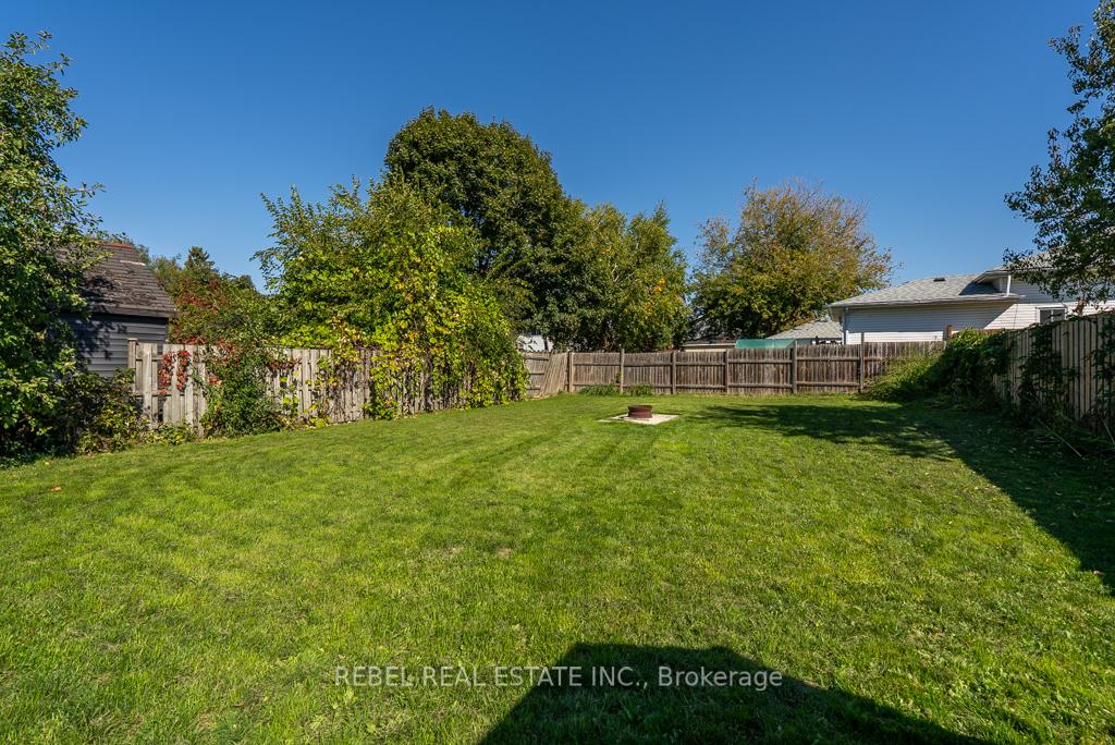 Photo 9 of 765 Rowena Street, Oshawa, Lakeview — HOMEH