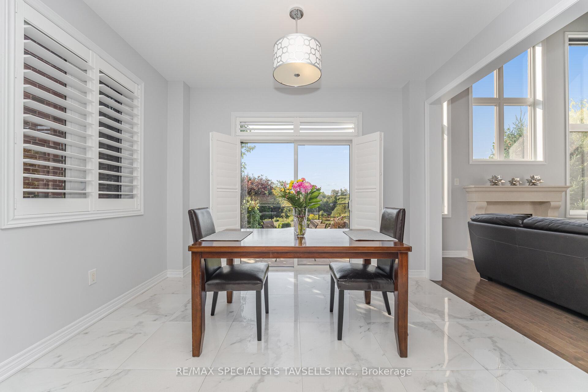 Photo 4 of 44 Gentle Fox Drive, Caledon, Rural Caledon — HOMEH