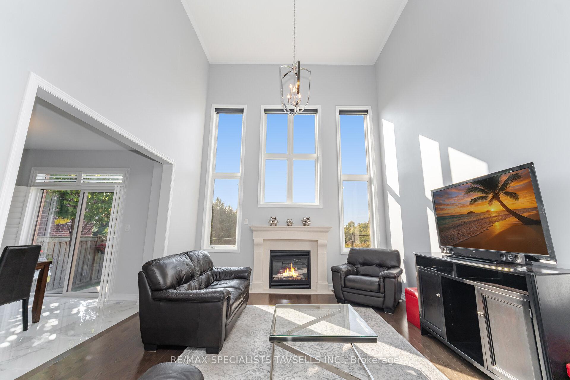 Photo 8 of 44 Gentle Fox Drive, Caledon, Rural Caledon — HOMEH