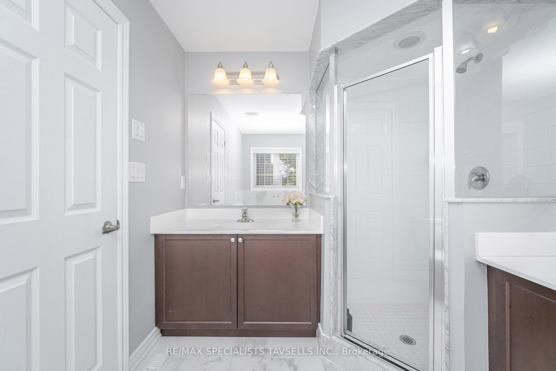 Photo 11 of 44 Gentle Fox Drive, Caledon, Rural Caledon — HOMEH