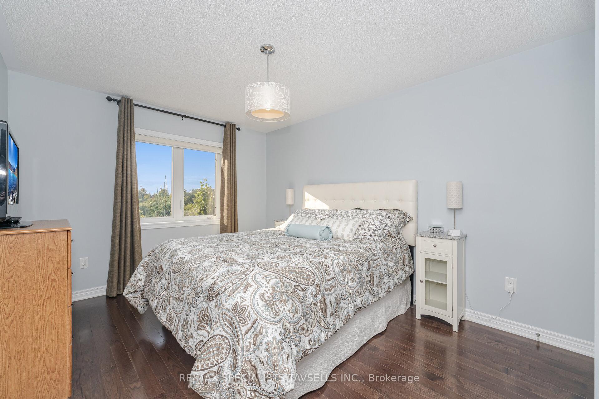 Photo 14 of 44 Gentle Fox Drive, Caledon, Rural Caledon — HOMEH