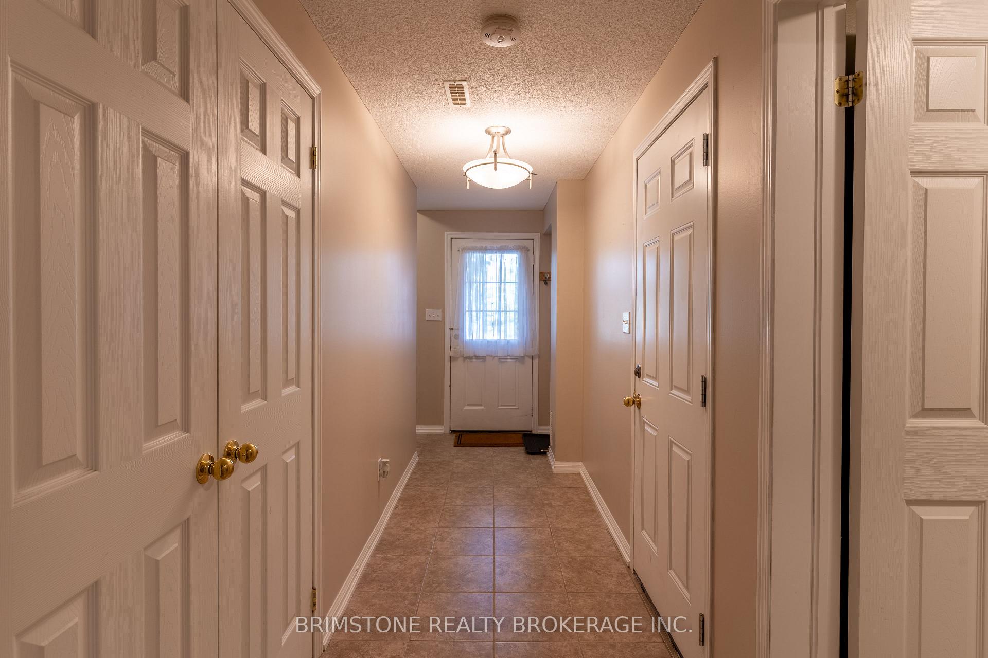 Photo 3 of Unit 9, 175 Stanley Street, Barrie, East Bayfield — HOMEH
