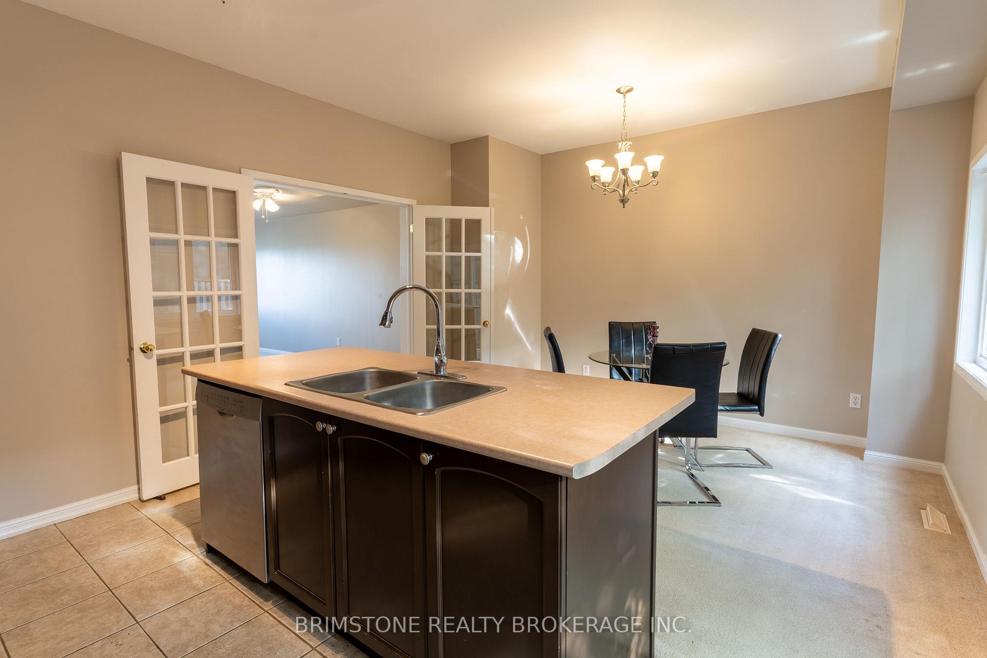 Photo 10 of Unit 9, 175 Stanley Street, Barrie, East Bayfield — HOMEH