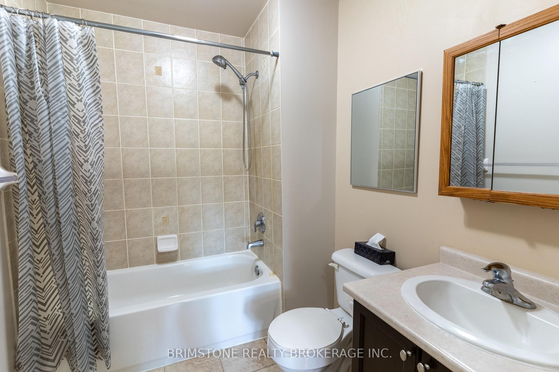 Photo 21 of Unit 9, 175 Stanley Street, Barrie, East Bayfield — HOMEH