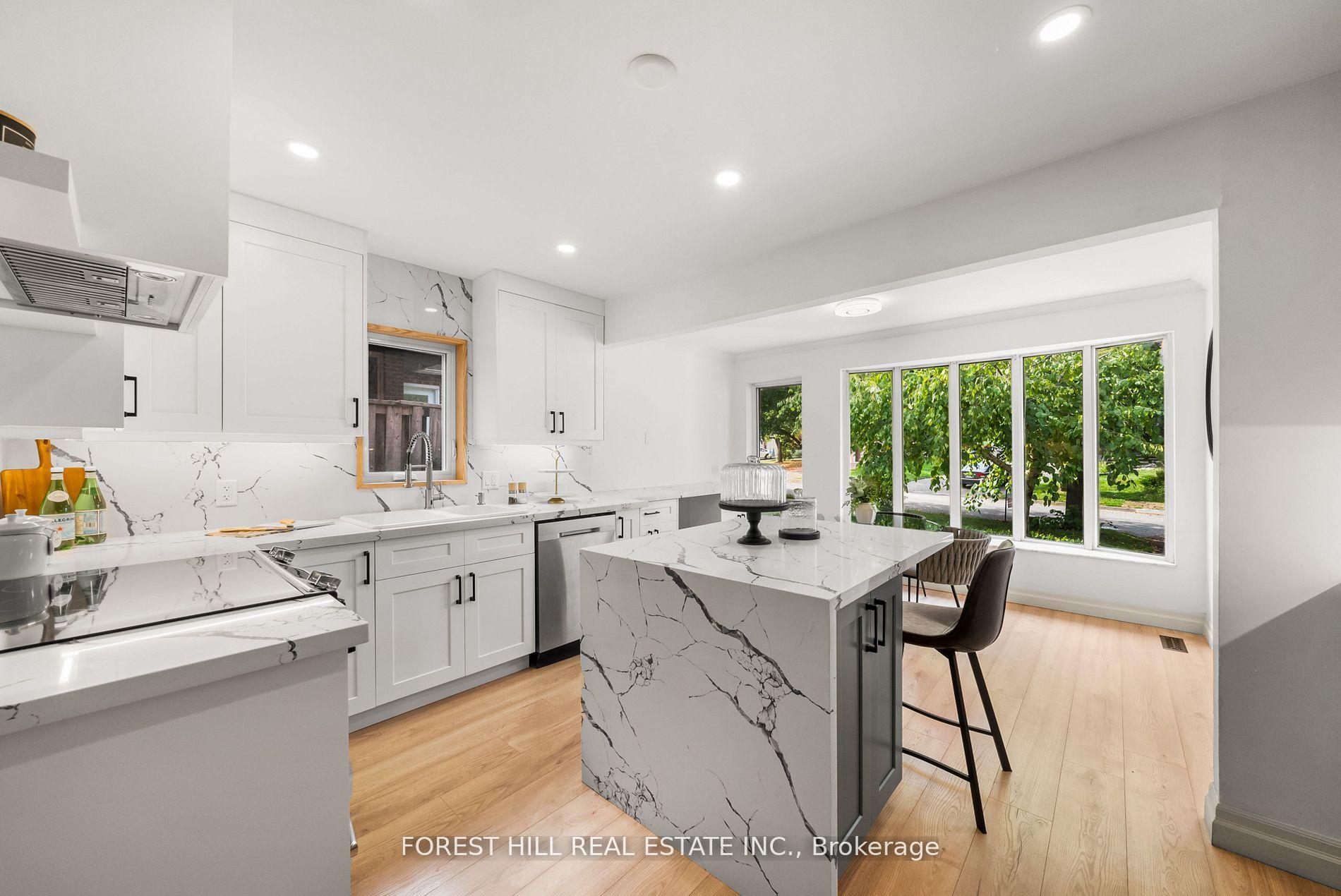 Photo 11 of 3 Saunders Lane, Markham, Aileen-Willowbrook — HOMEH