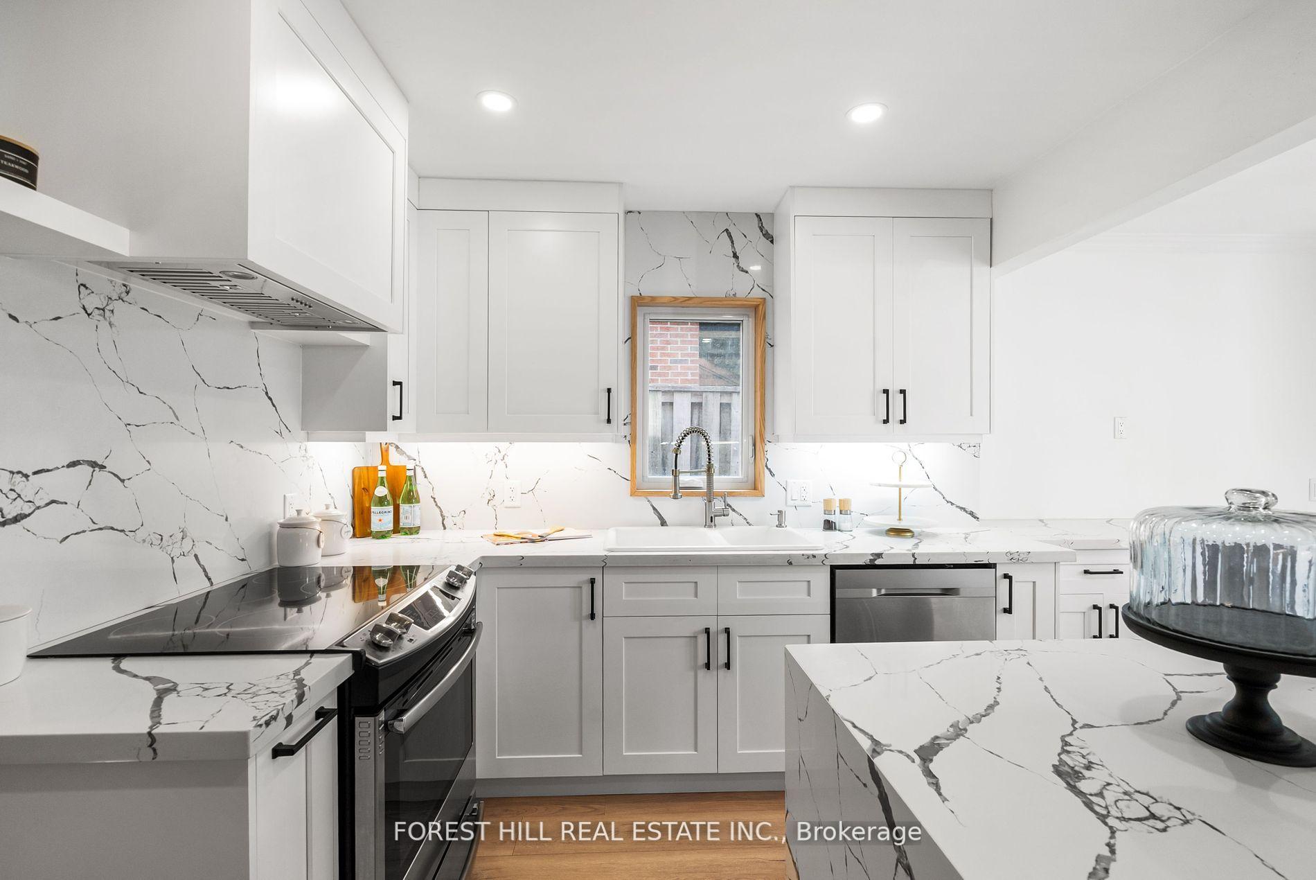 Photo 10 of 3 Saunders Lane, Markham, Aileen-Willowbrook — HOMEH