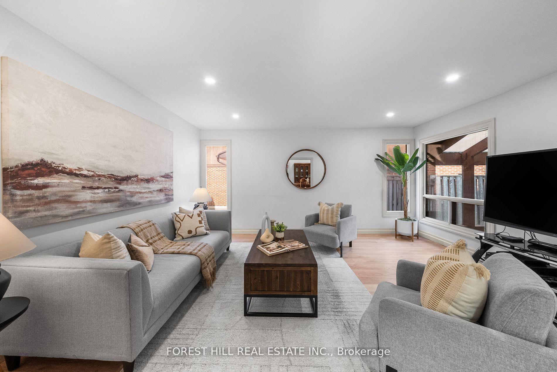 Photo 16 of 3 Saunders Lane, Markham, Aileen-Willowbrook — HOMEH