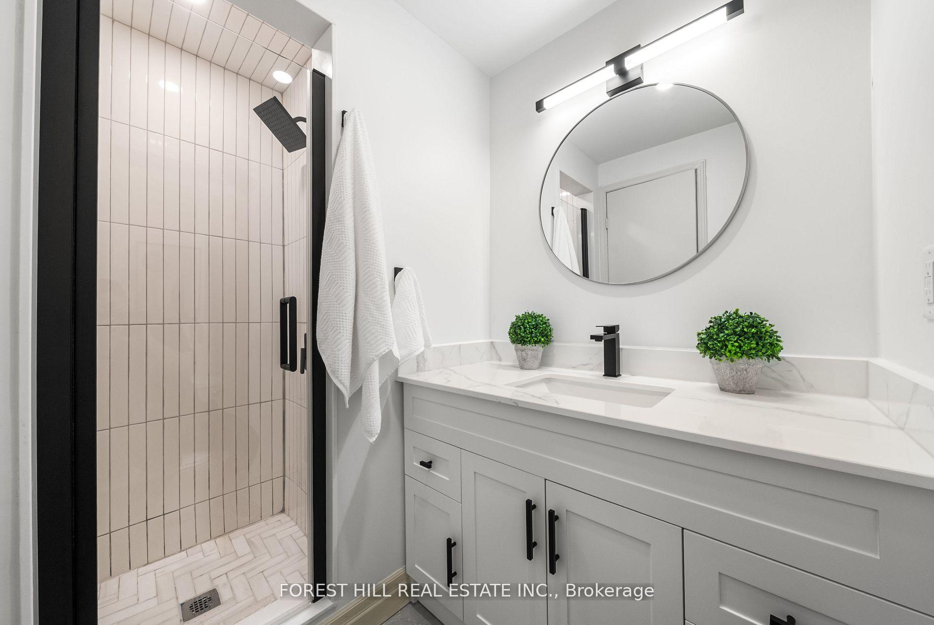 Photo 12 of 3 Saunders Lane, Markham, Aileen-Willowbrook — HOMEH