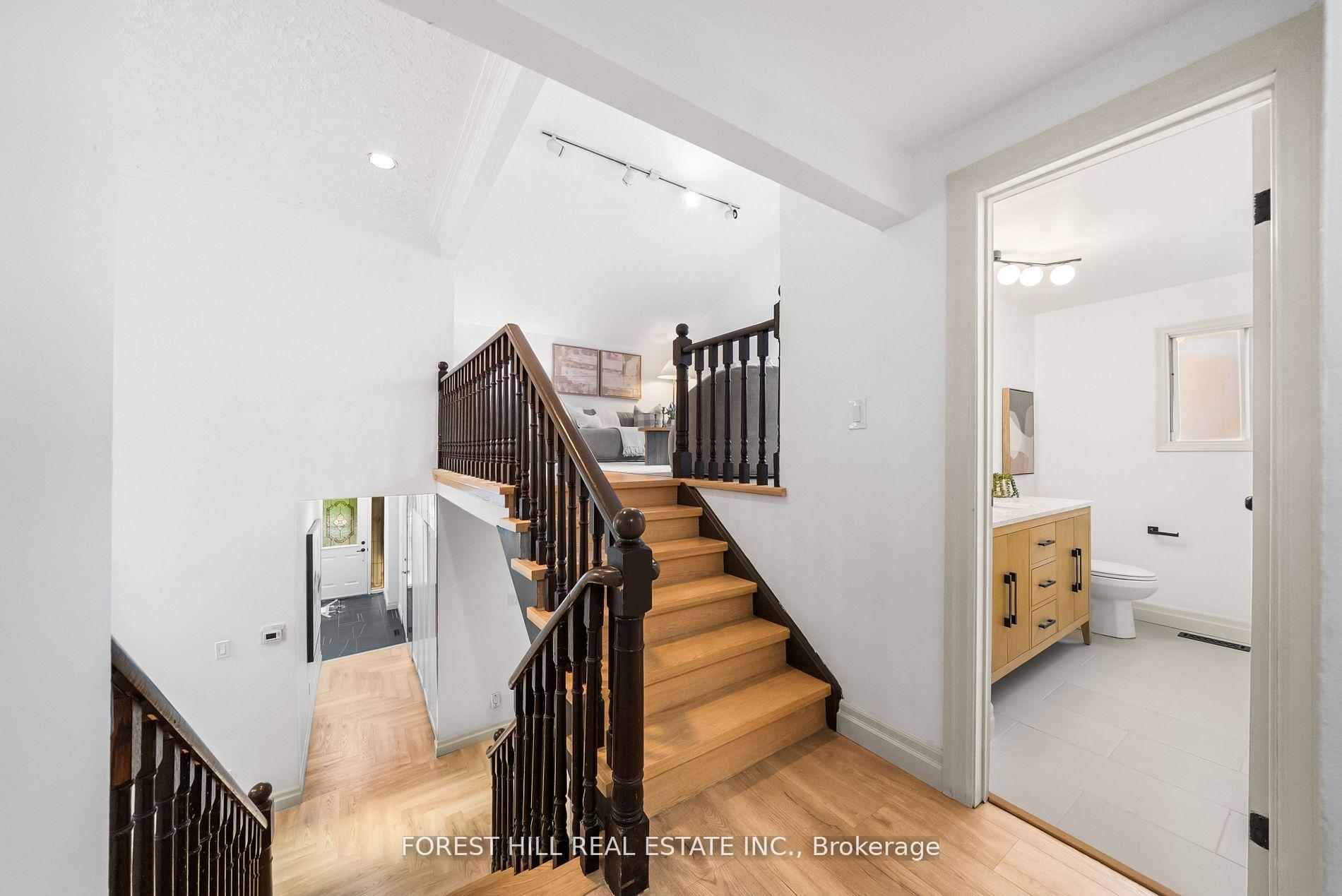 Photo 18 of 3 Saunders Lane, Markham, Aileen-Willowbrook — HOMEH