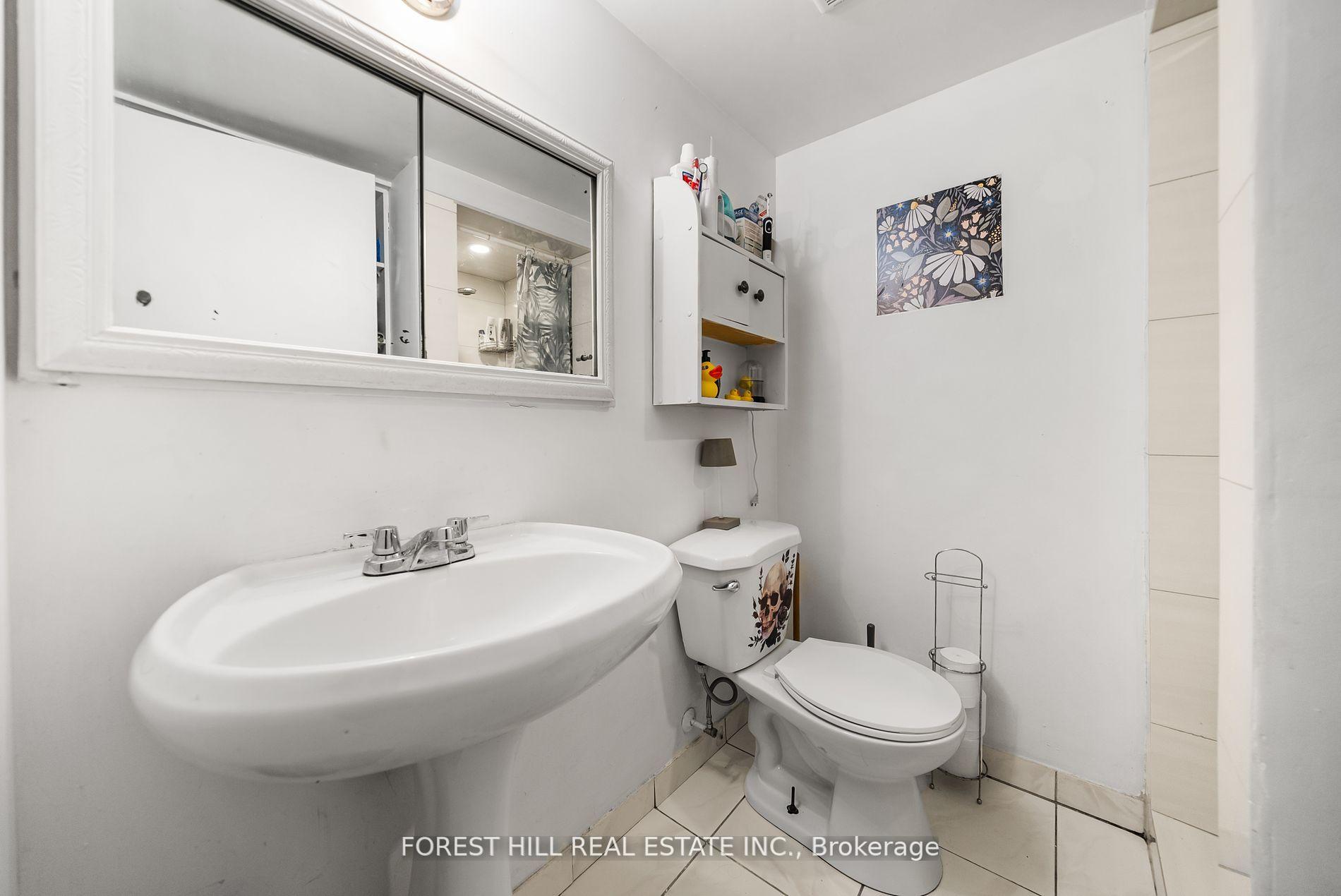 Photo 35 of 3 Saunders Lane, Markham, Aileen-Willowbrook — HOMEH