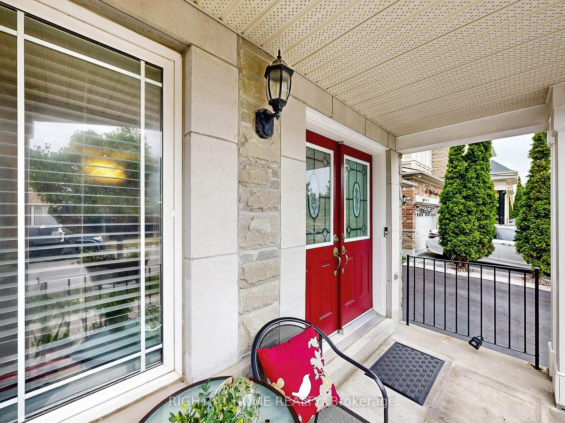 Photo 18 of 65 Styles Crescent, Ajax, Northeast Ajax — HOMEH
