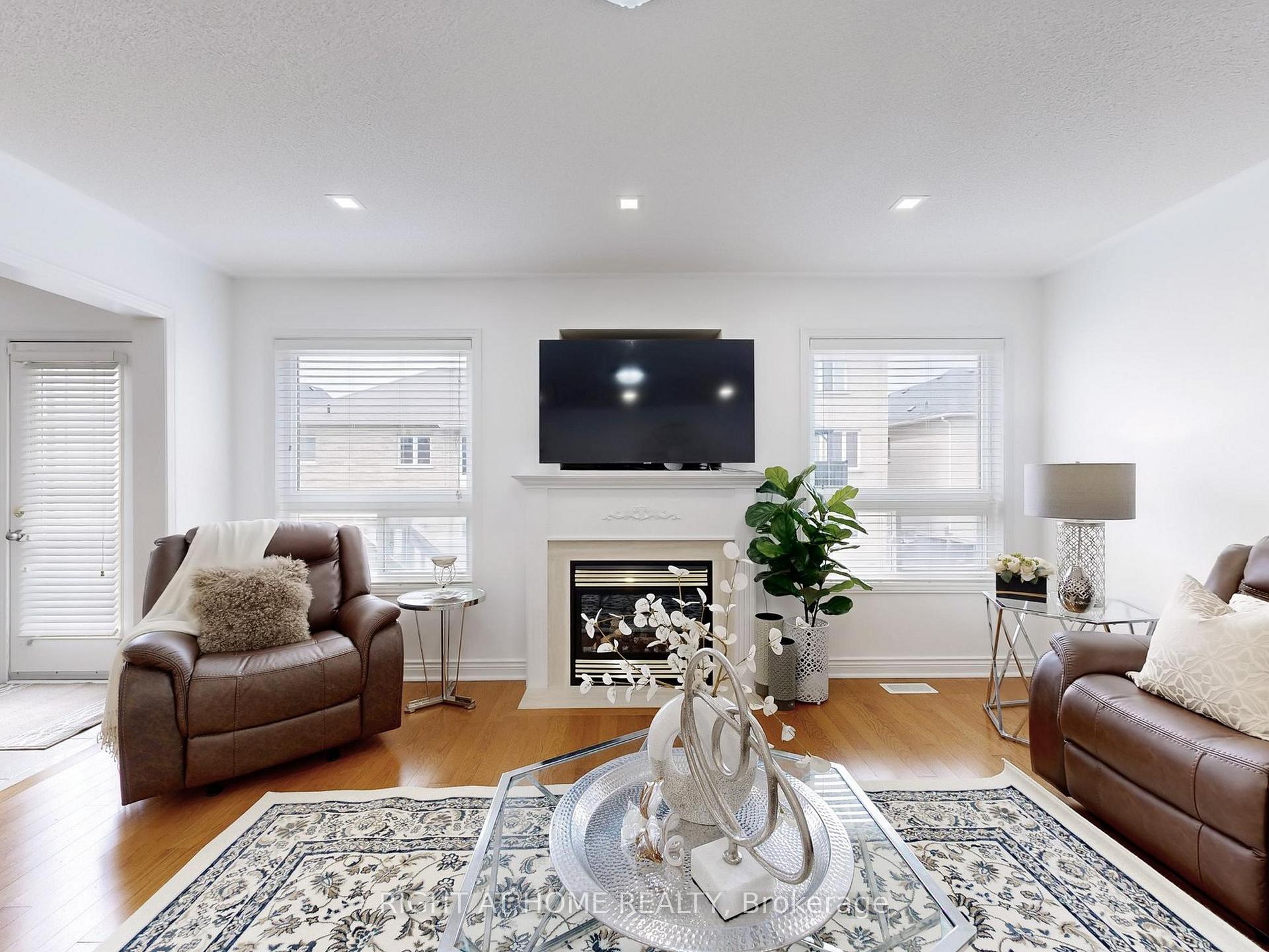 Photo 6 of 65 Styles Crescent, Ajax, Northeast Ajax — HOMEH