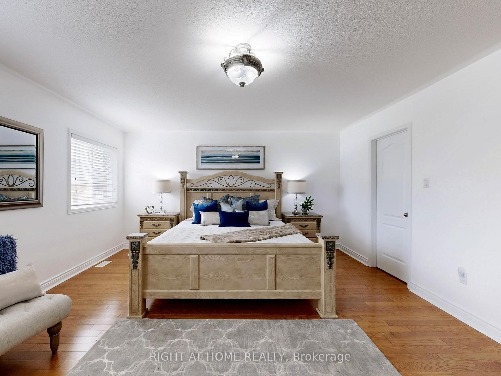Photo 38 of 65 Styles Crescent, Ajax, Northeast Ajax — HOMEH