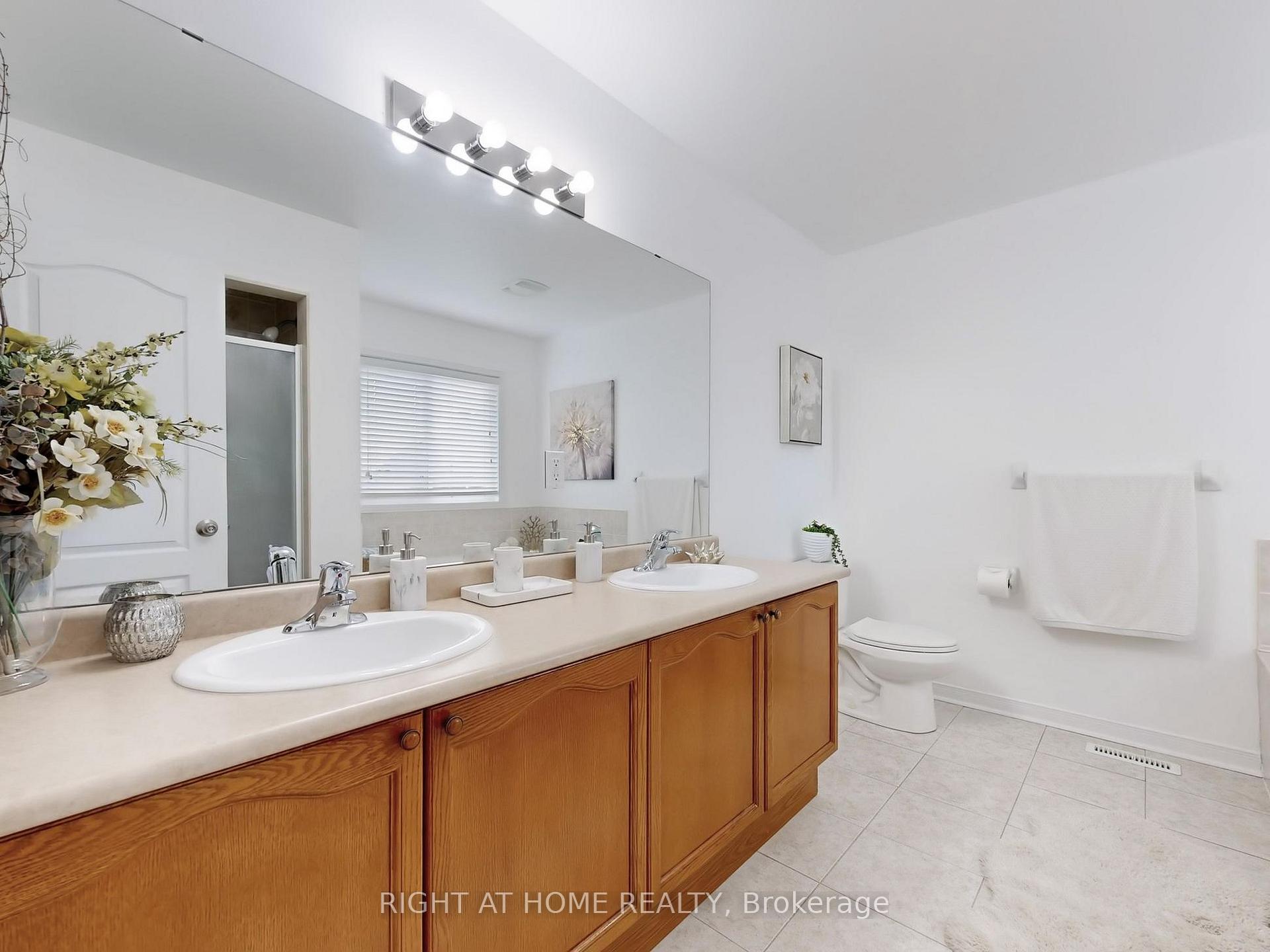 Photo 30 of 65 Styles Crescent, Ajax, Northeast Ajax — HOMEH