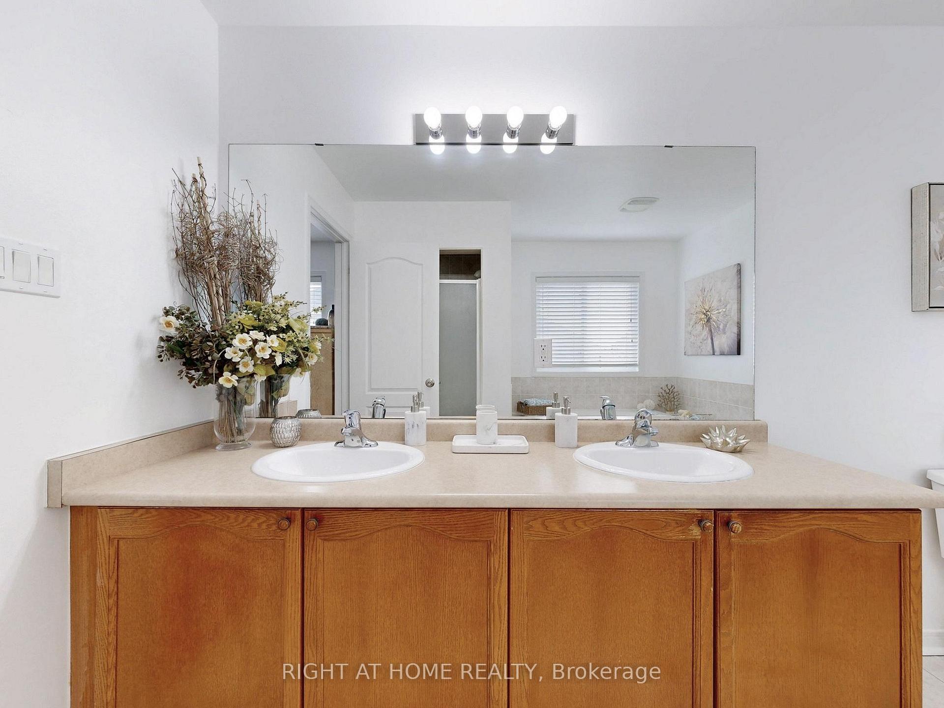 Photo 35 of 65 Styles Crescent, Ajax, Northeast Ajax — HOMEH