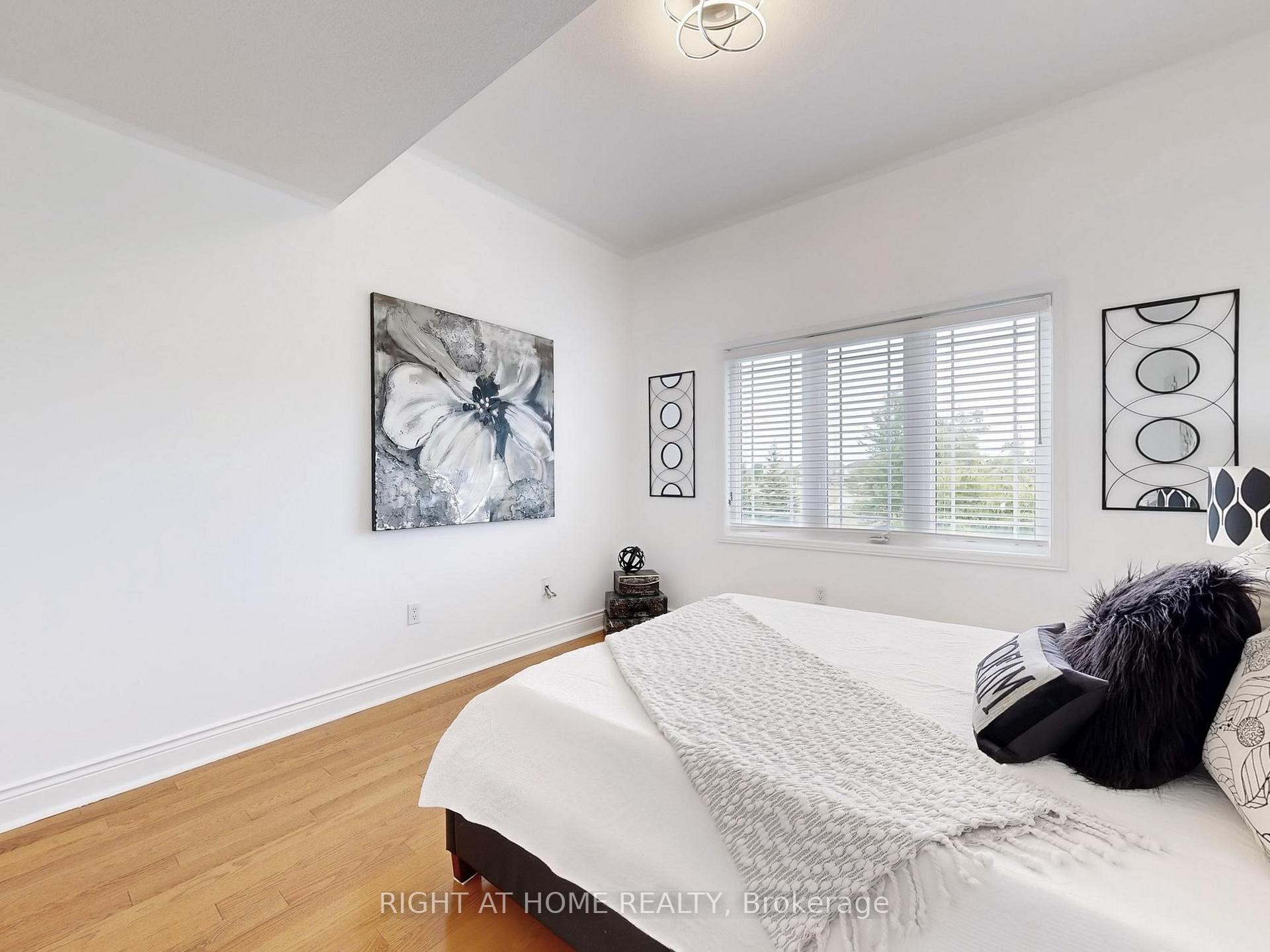 Photo 19 of 65 Styles Crescent, Ajax, Northeast Ajax — HOMEH